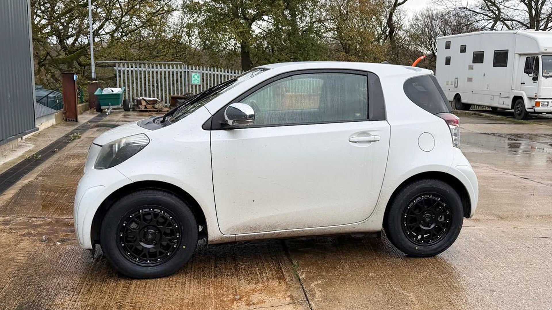 TOYOTA IQ (2008+)