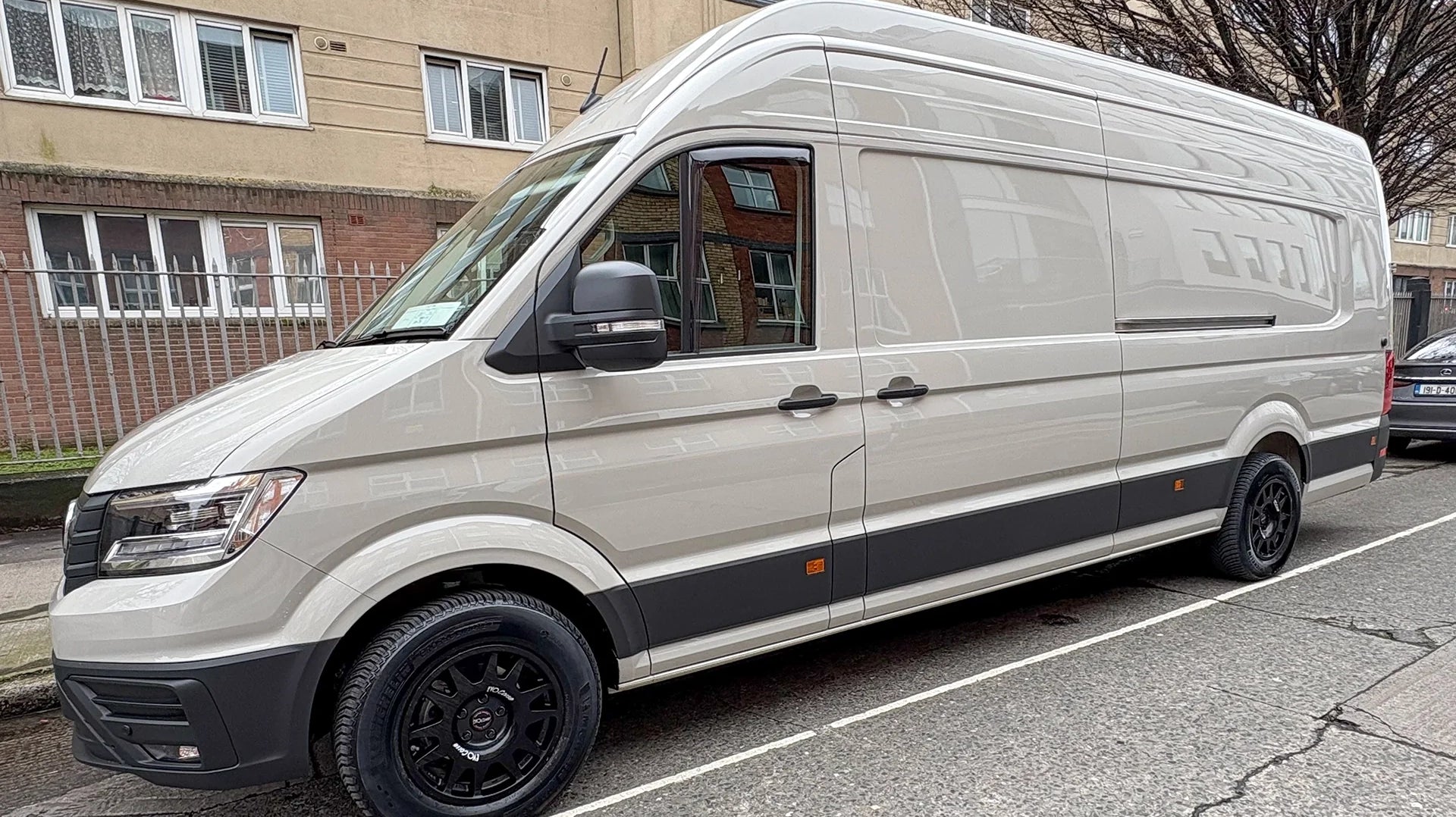 Volkswagen Crafter van fitted with 17 inch Evo Corse DakarZero wheels