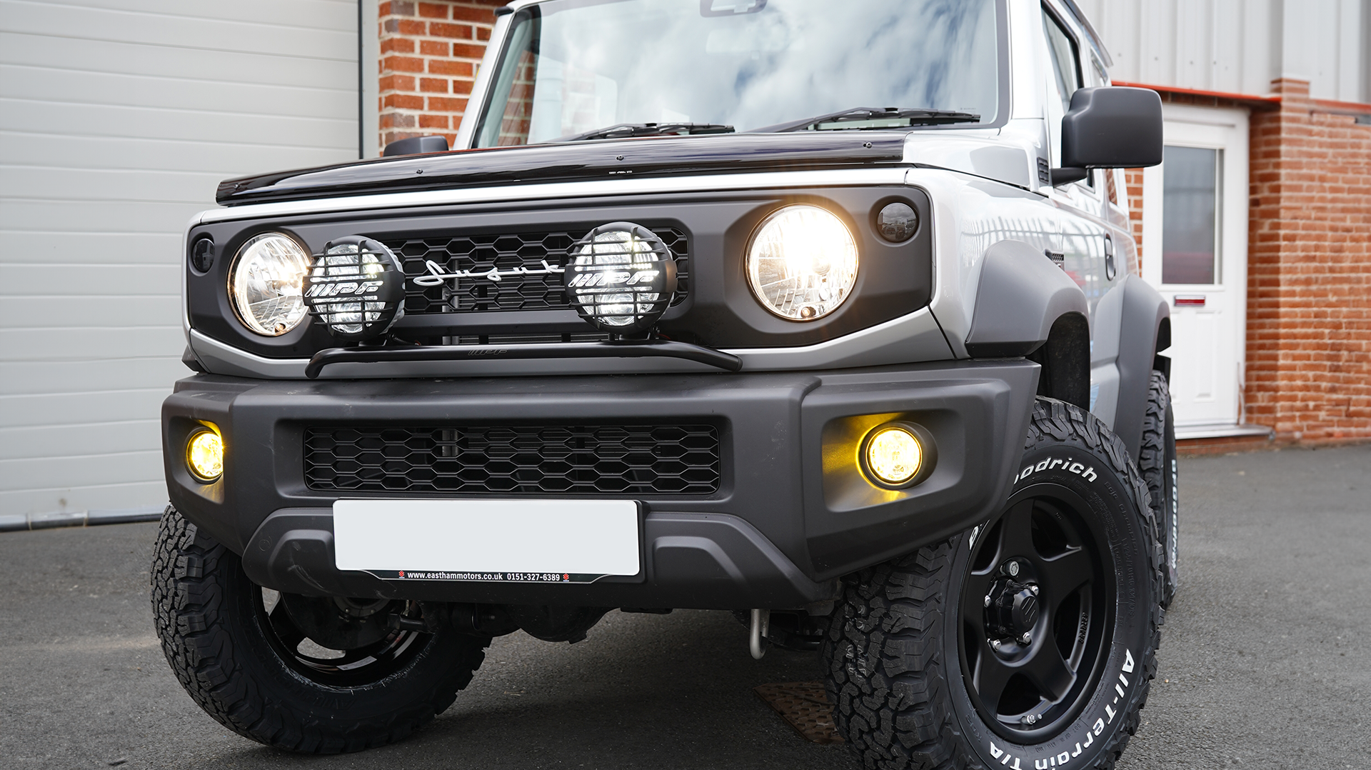 SUZUKI JIMNY ACCESSORIES LIGHTS OFF ROAD SPOT LAMPS GRILLE OFF ROAD WHEELS