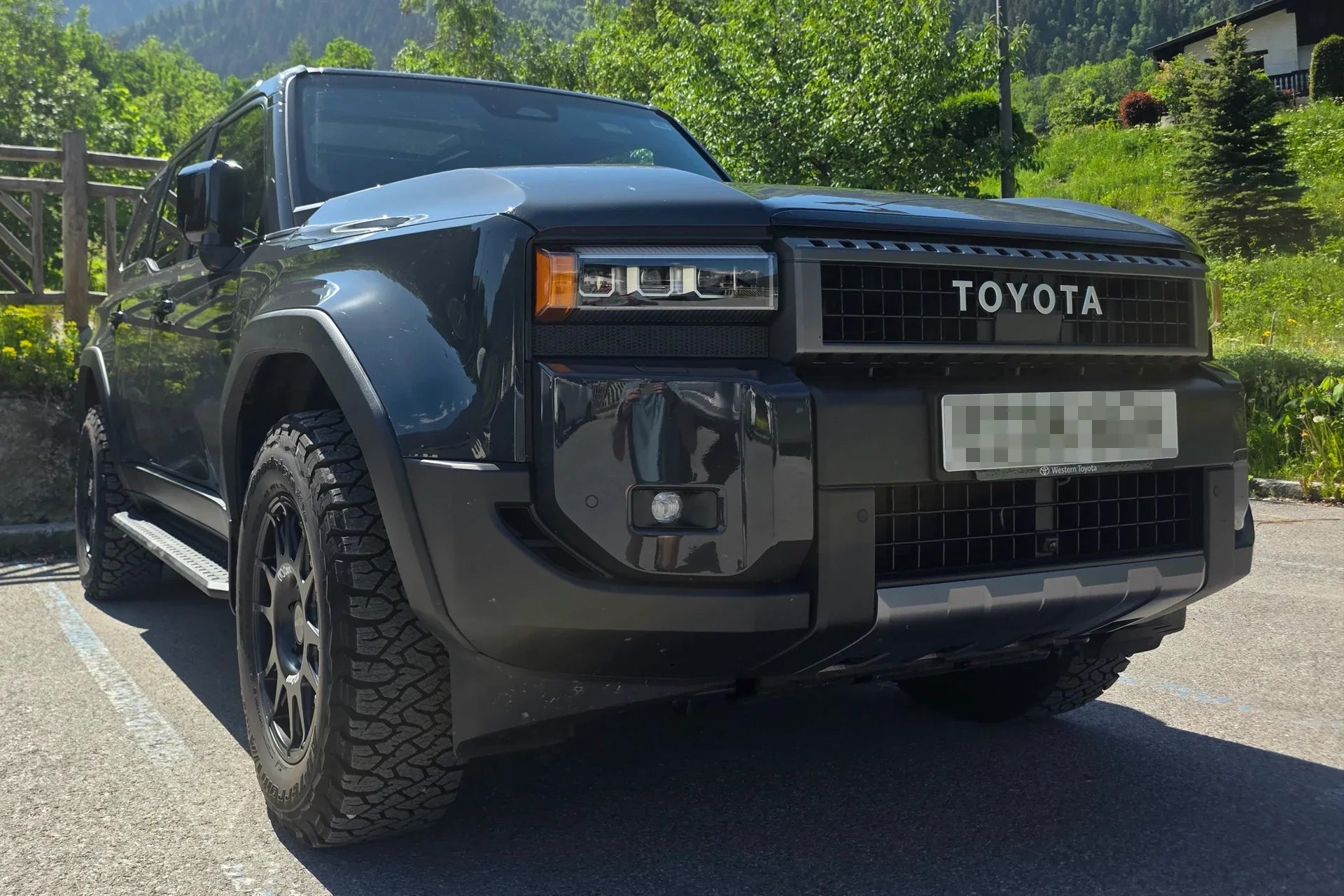 Toyota Land Cruiser Prado 250 (2024+) with EVO Corse DakarZero 18" wheels and BF Goodrich KO3 tyres