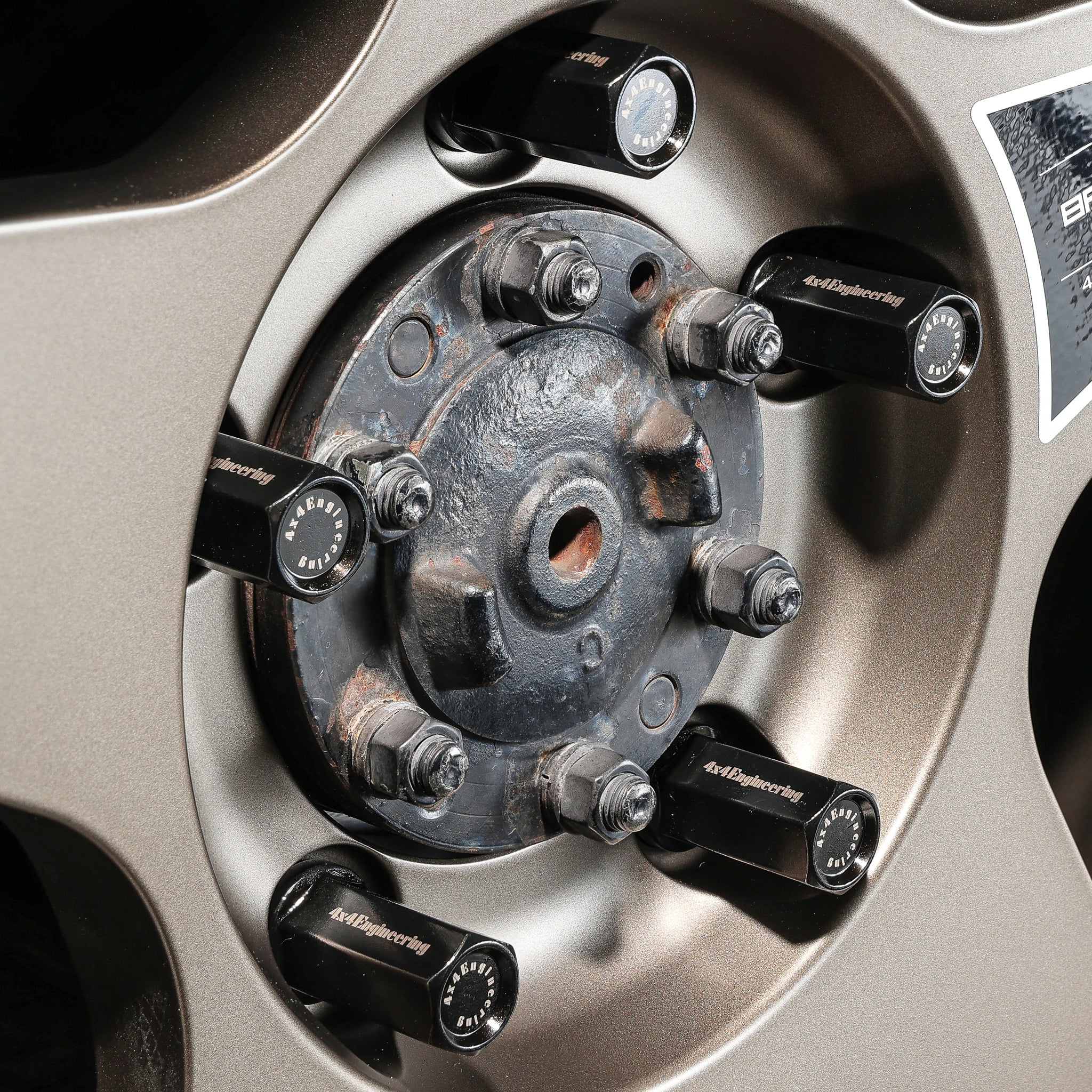 WHEEL ACCESSORIES
